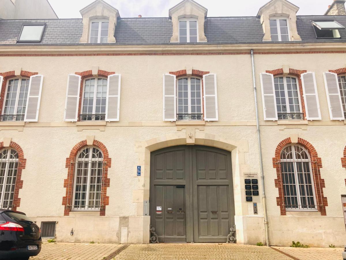 So Guest- Luxueux appartement, ancienne maison de champagne proche Cathédrale - B&B