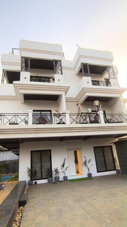 Serene 4BHK pool villa at tiger point Near Amby Valley - Ferienwohnung