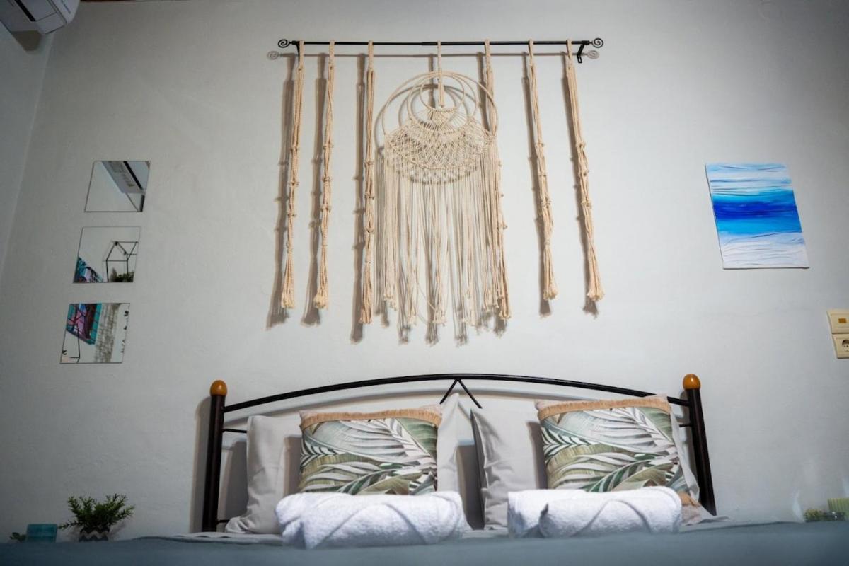 Studio apartment located in the center of the city - B&B Mitilene