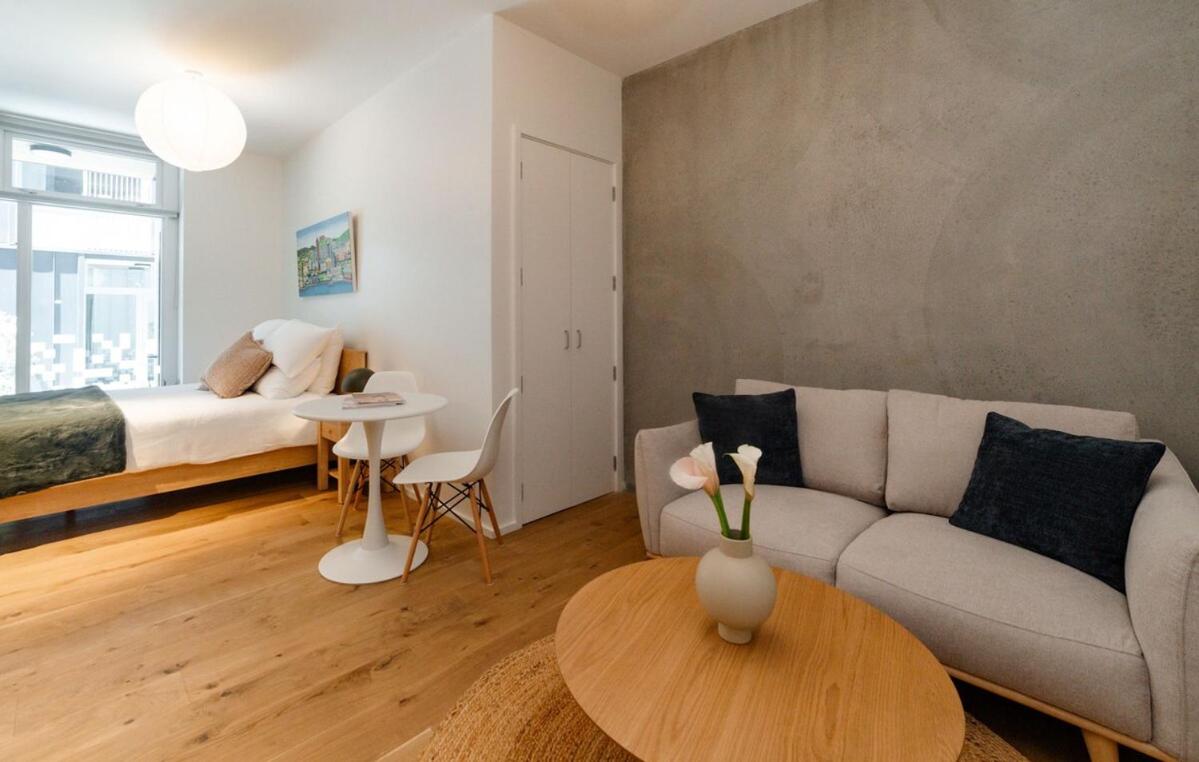 Stylish Studio Hideaway, Quiet Inner-City Location - B&B Wellington