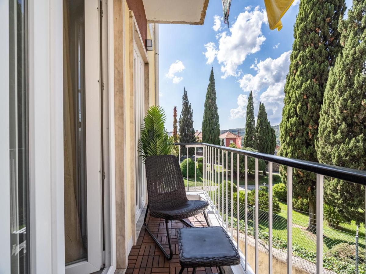 Akicity Campolide Wood - B&B Lisbona