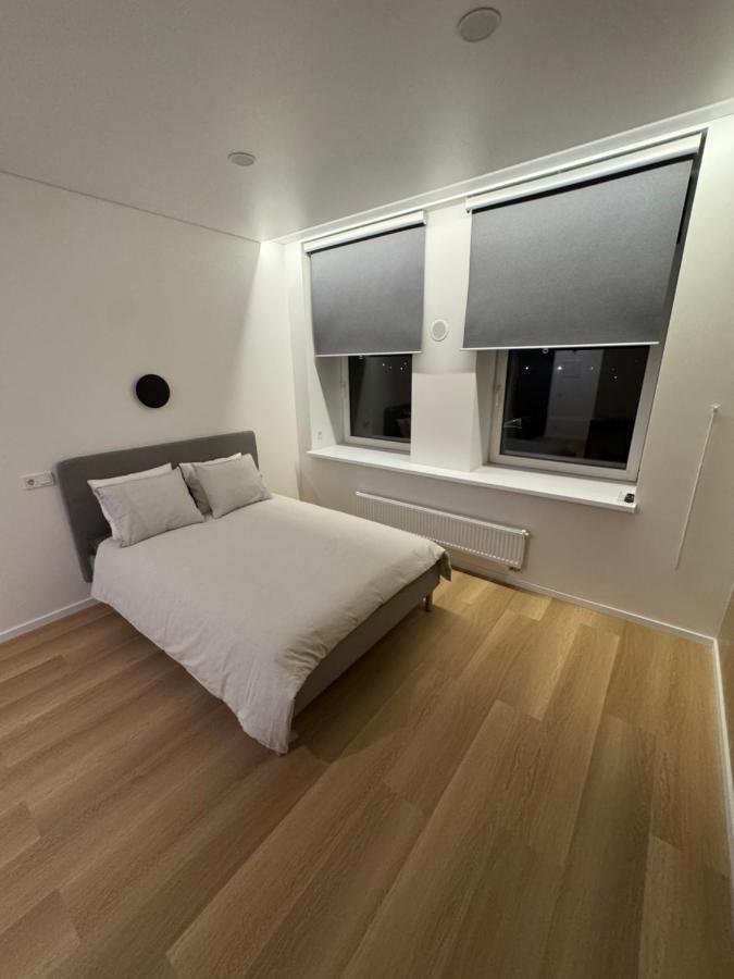 5 Airport Apartment - B&B