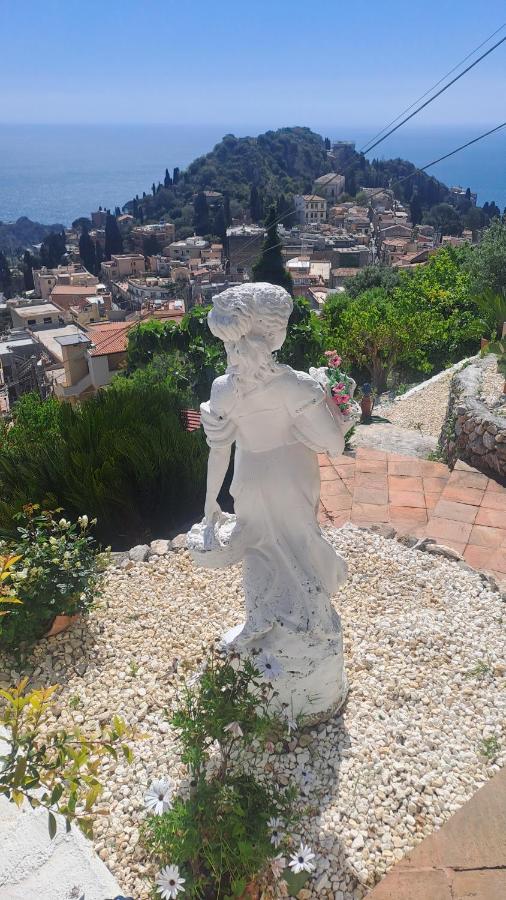 Villa Johnny and Mary's house breathtaking view - Chambres d'hôtes Taormina