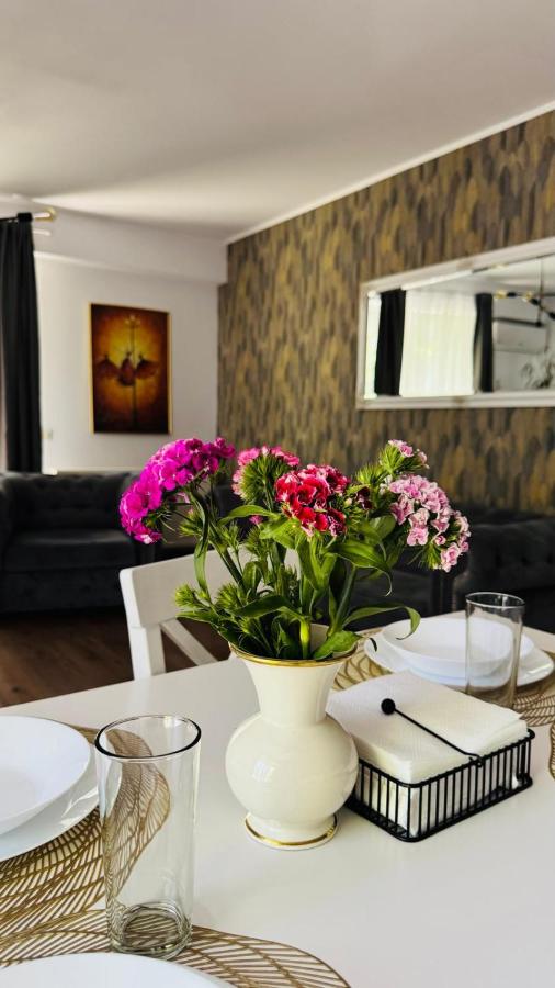 La Maison de Zoe - Airport Residences - B&B Otopeni