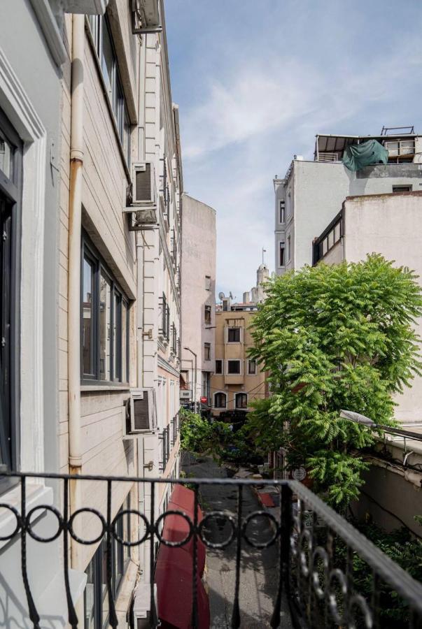 House with balcony in Galata 2 - Bed and Breakfast Istanbul