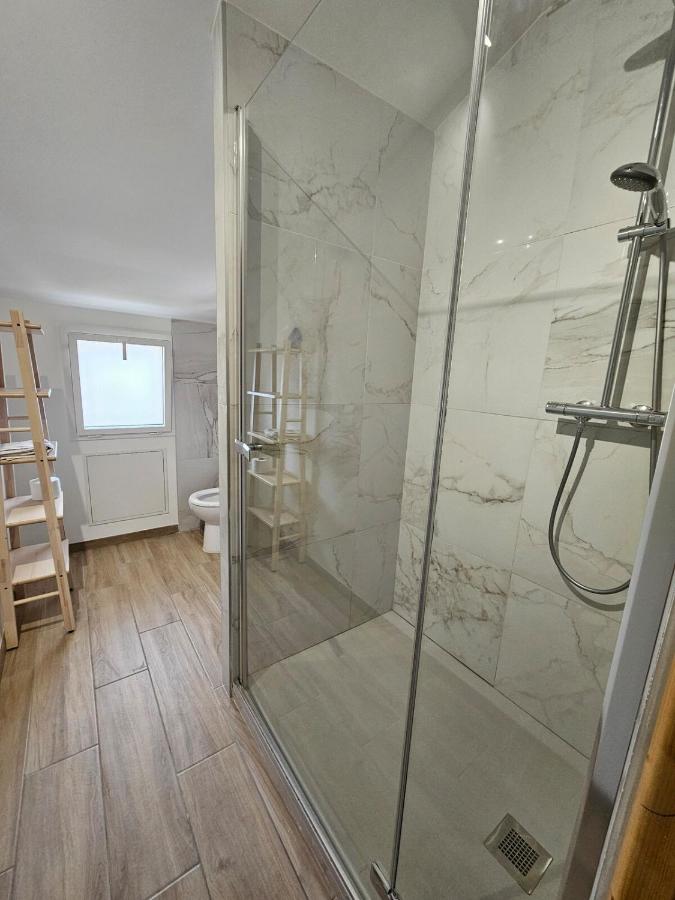 Le Rocher, Maisons C&S Fontanil, Grenoble Parking - B&B Fontanil-Cornillon