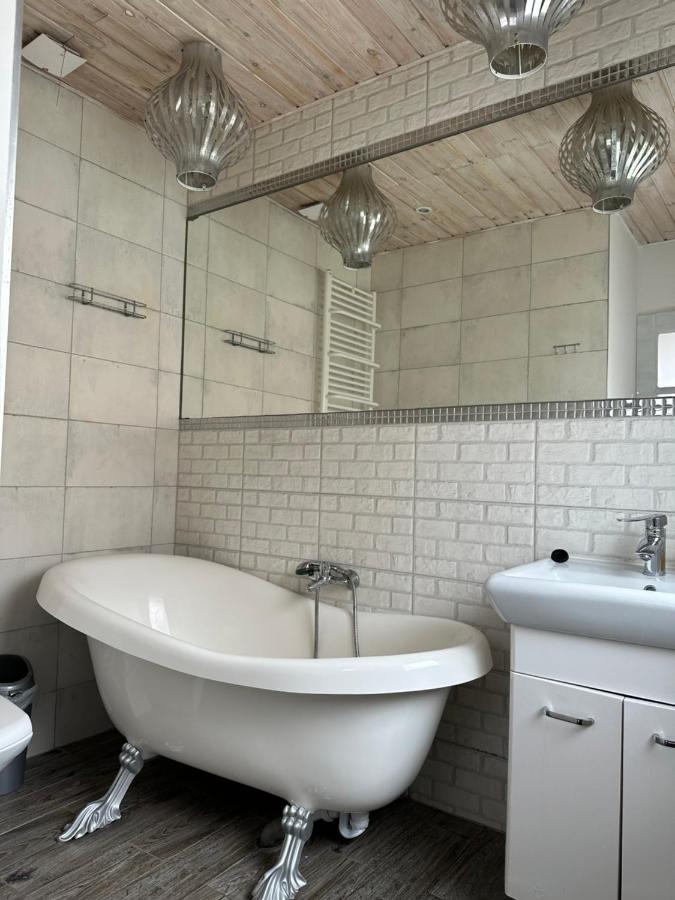 Apartament Wikoli 5, 200 m od morza - B&B Międzyzdroje