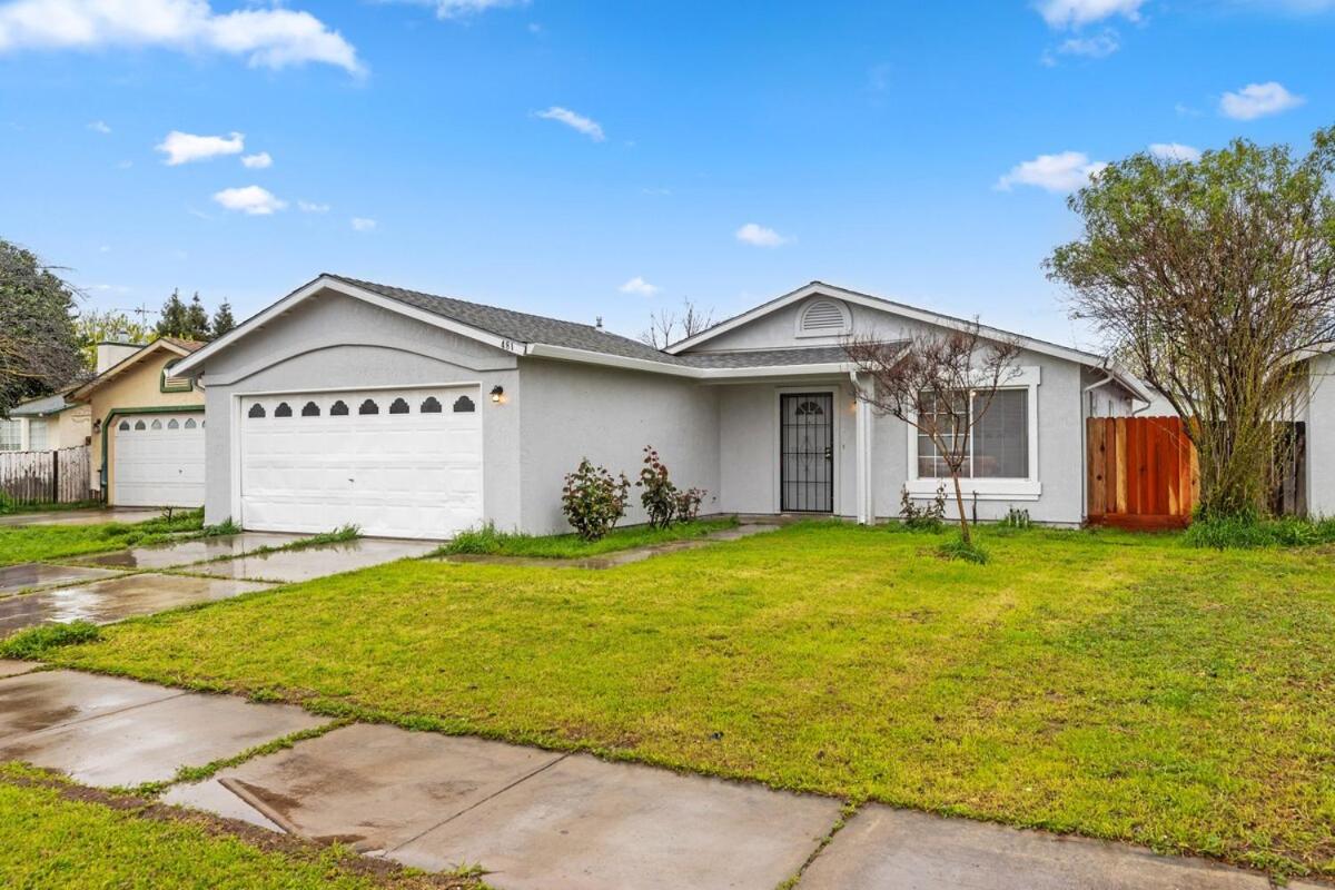 Merced Home by Freeway Airport - Chambres d’hôtes Merced