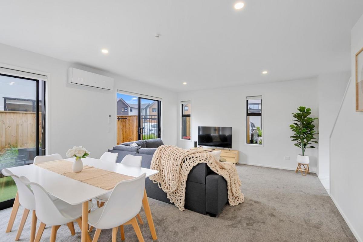 Stylish City Fringe 2 Bedroom House - B&B