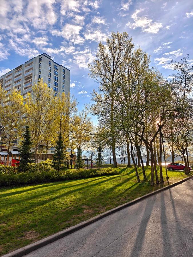 Premium Seaside Studio apartment on Helsinki Private Parking - Chambres d’hôtes Helsinki