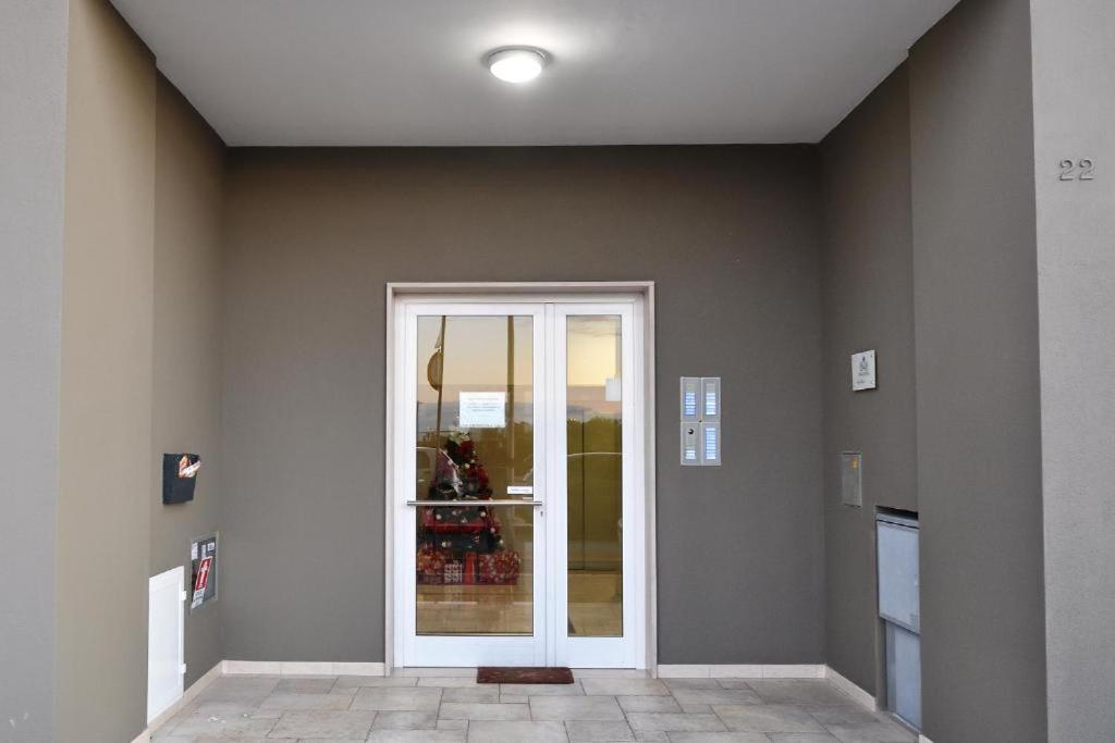 Karol Wojtyla Airport Bari - B&B Bari