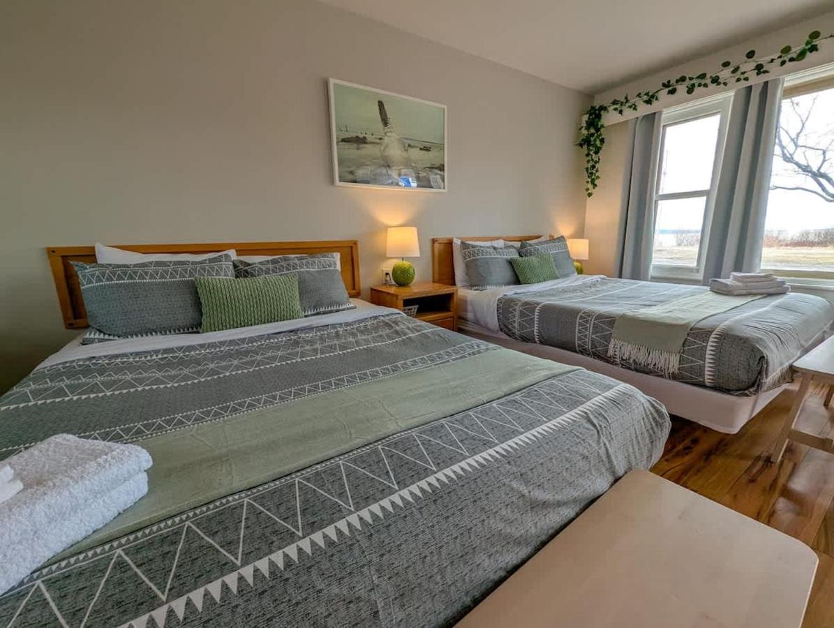 Loft 15 - 2 min du Bord de l'eau & Foyer &Barbecue - B&B