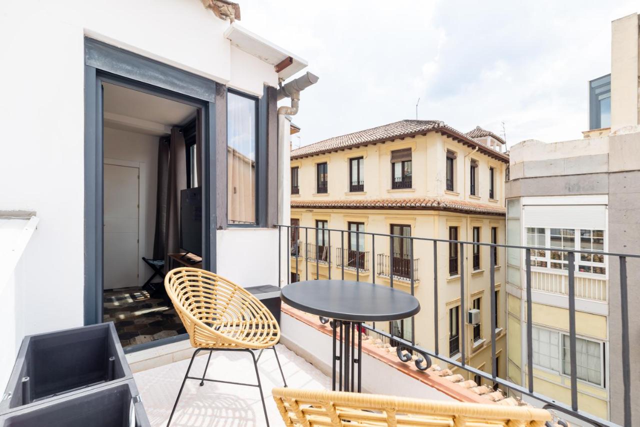 One-Bedroom Apartment with Terrace