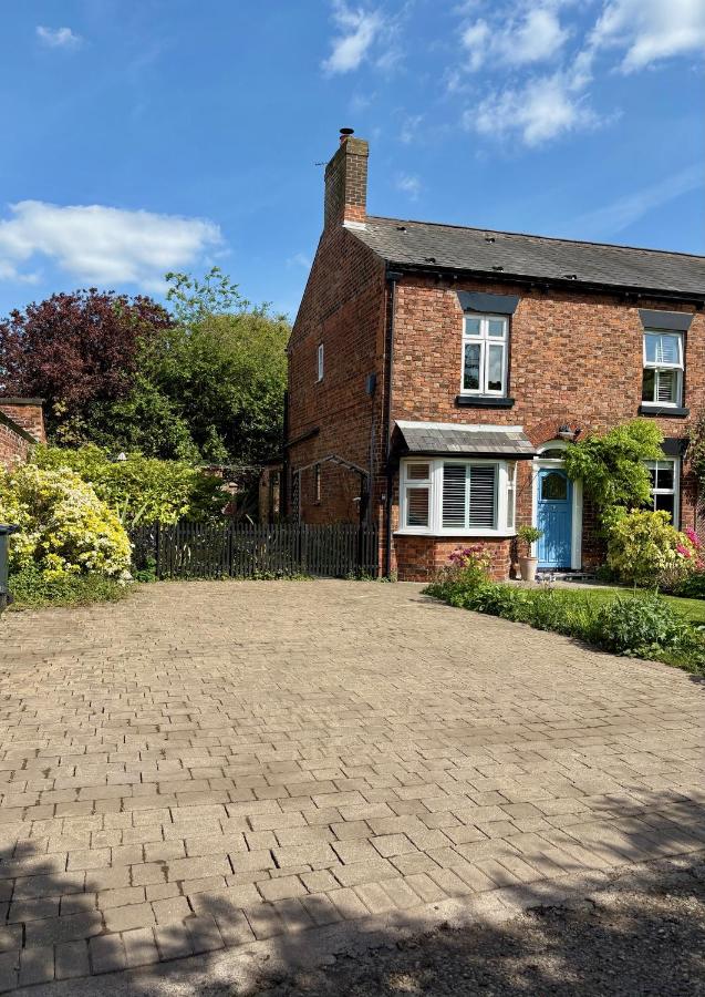 Eden Cottage - Bed and Breakfast