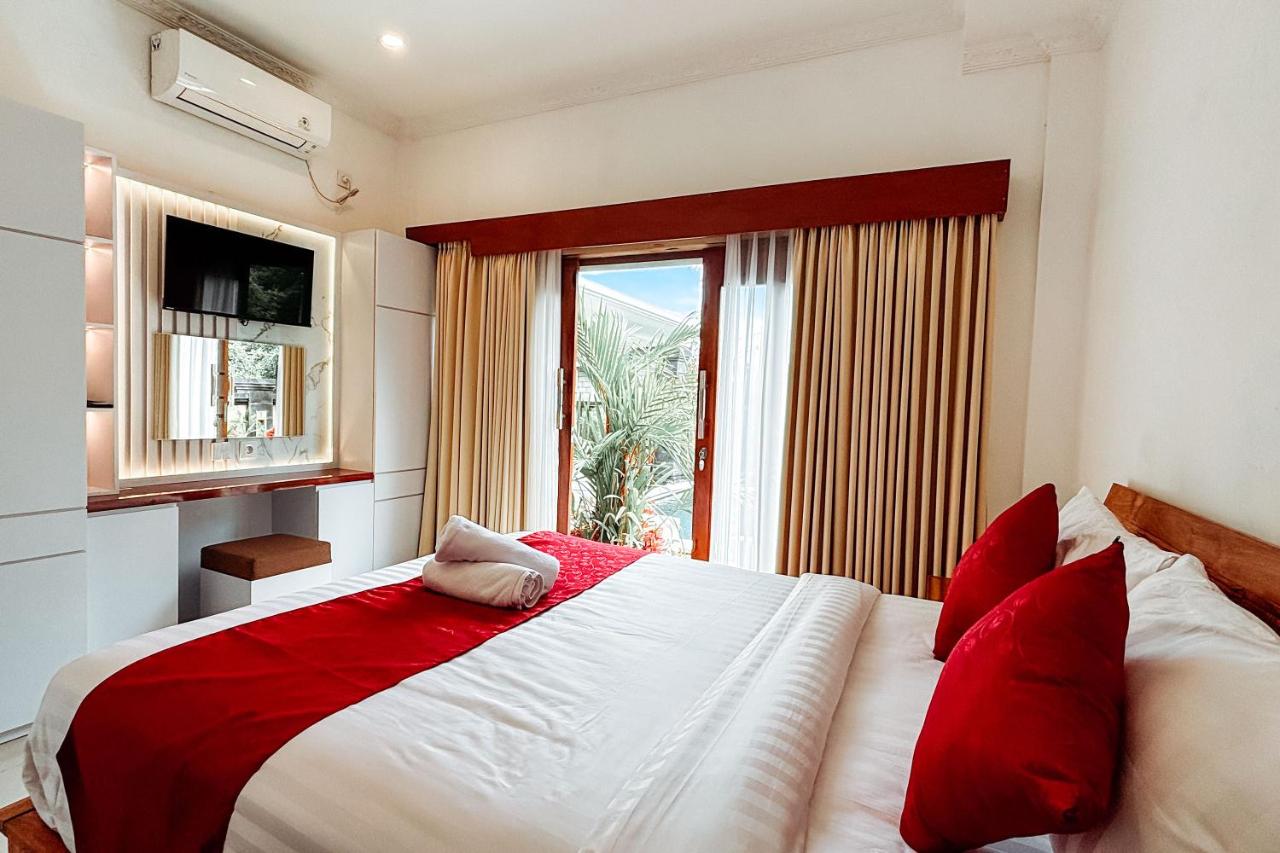 Double Room with Pool View