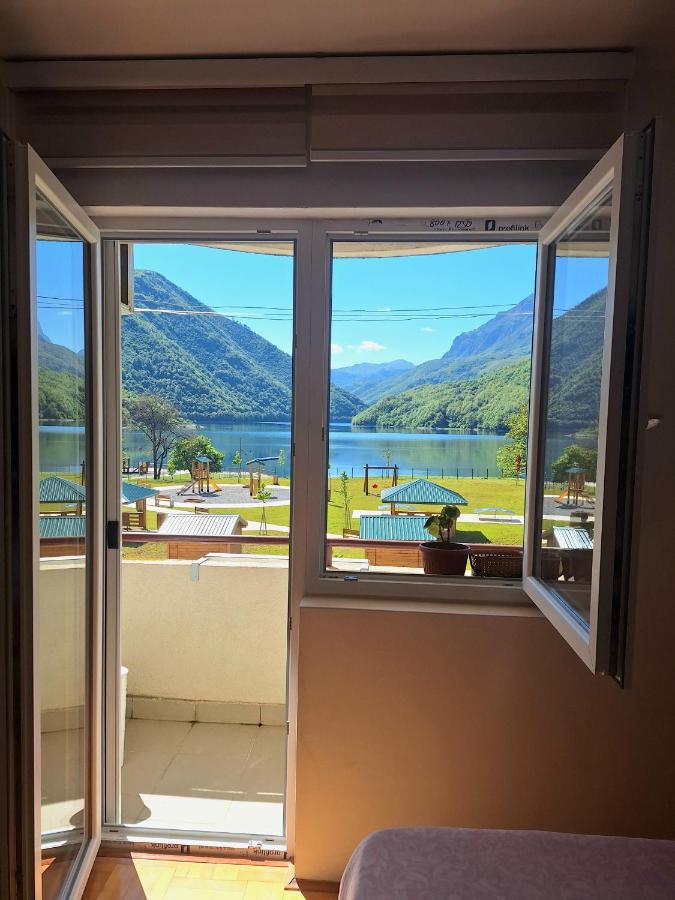 Apartment Lake story - B&B