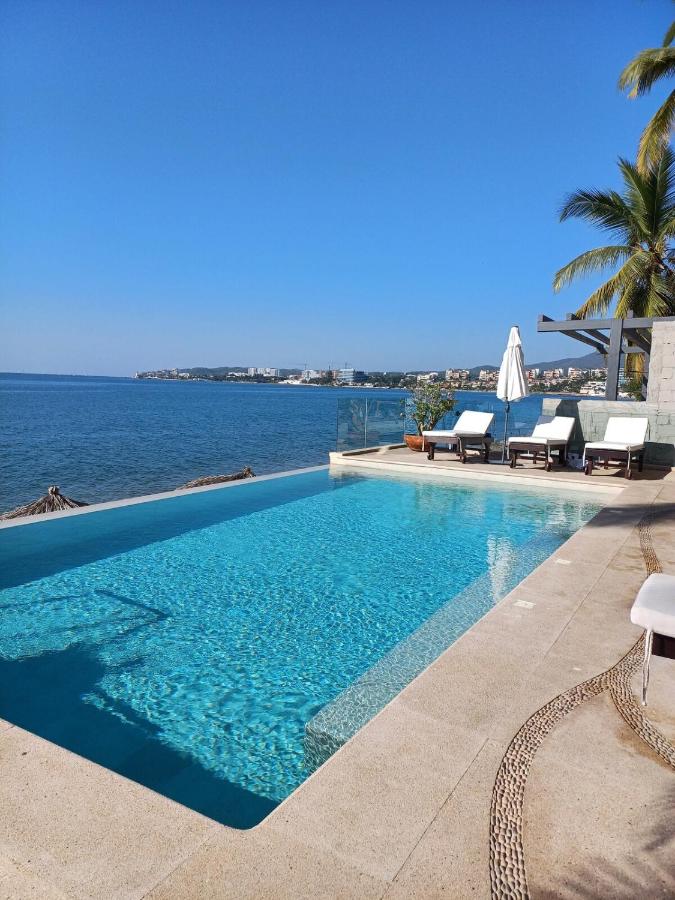 Cozy Beachfront PH Getaway - B&B Bucerías