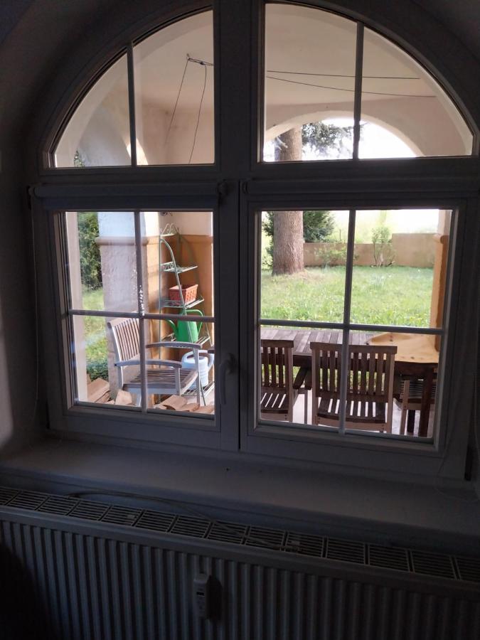 Ferienwohnung mit Garten ab 3 Nächte - Ferienwohnung Tettnang