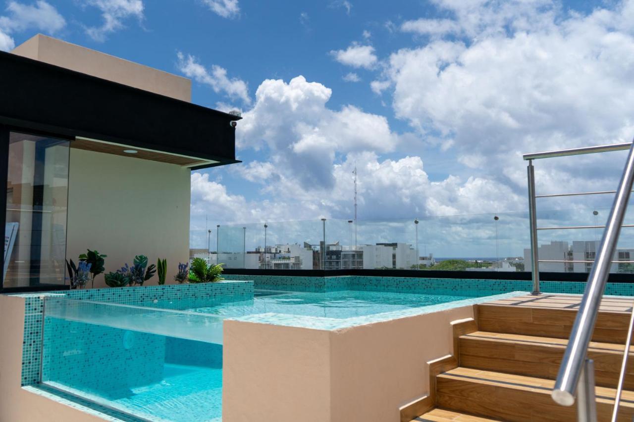 Elegant Lux Condo - Fast Wi-fi- Near the Beach - B&B Playa del Carmen