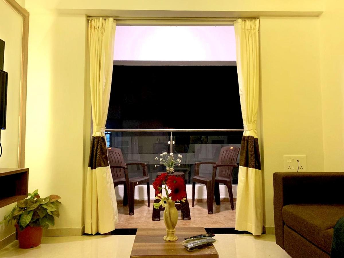 Emerald Vista Luxury Suites - B&B poona