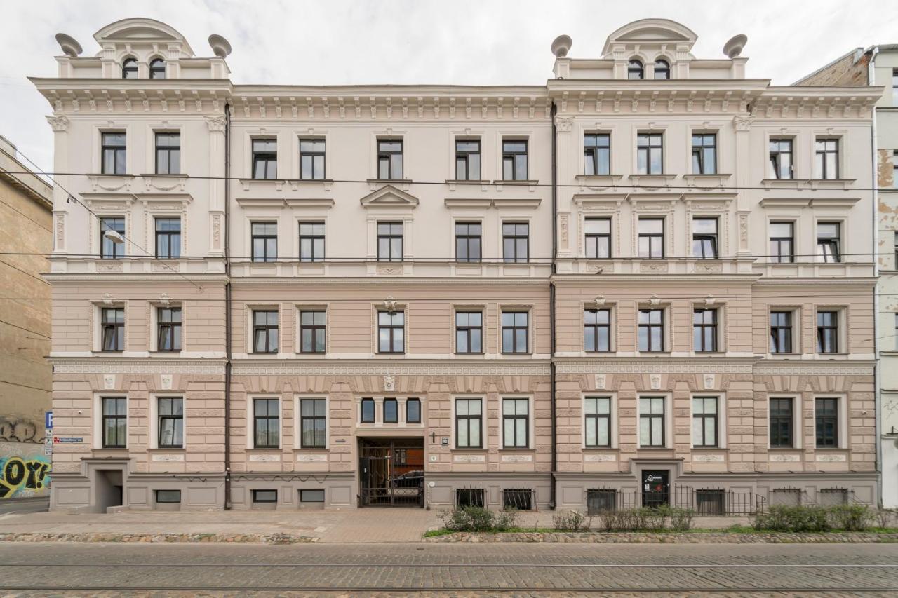 Families & Groups 3 Bedrooms Free Parking - Ferienwohnung Riga