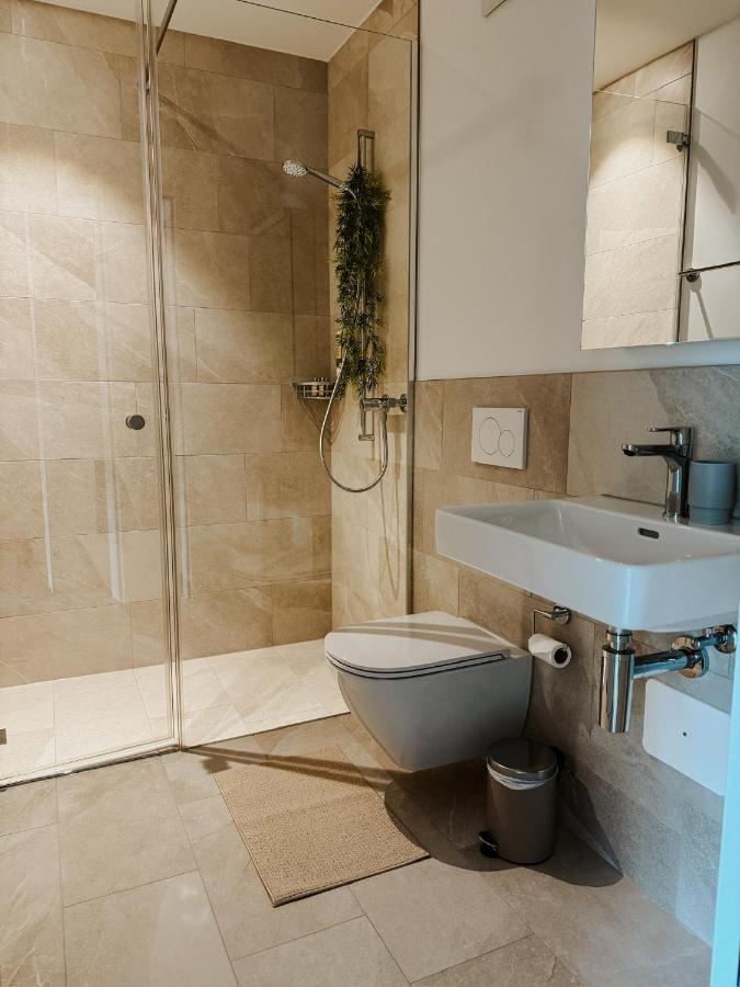 Studio Appartement met Balkon