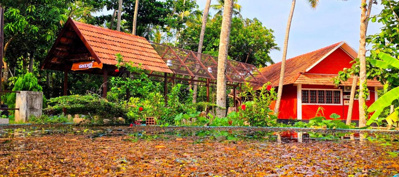 Nellu - Tranquil Pool Villa & Organic Farmstay near Varkala - Chambres d’hôtes Thiruvananthapuram