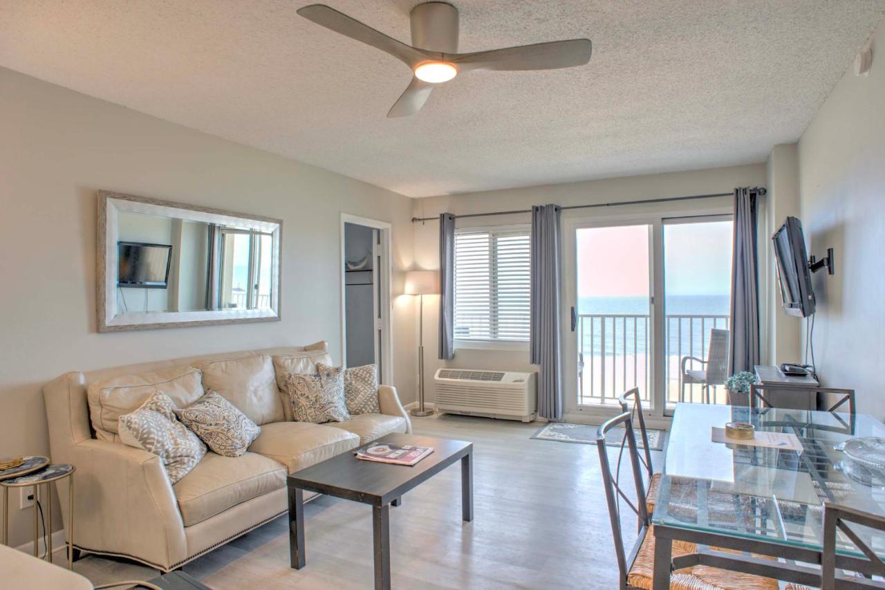 Inviting Virginia Beach Condo with Community Pool - Ferienwohnung