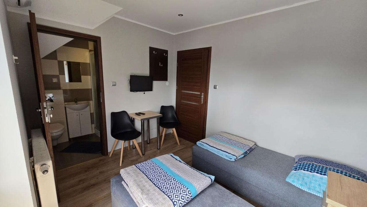 Chambre Lits Jumeaux avec Salle de Bains Privative