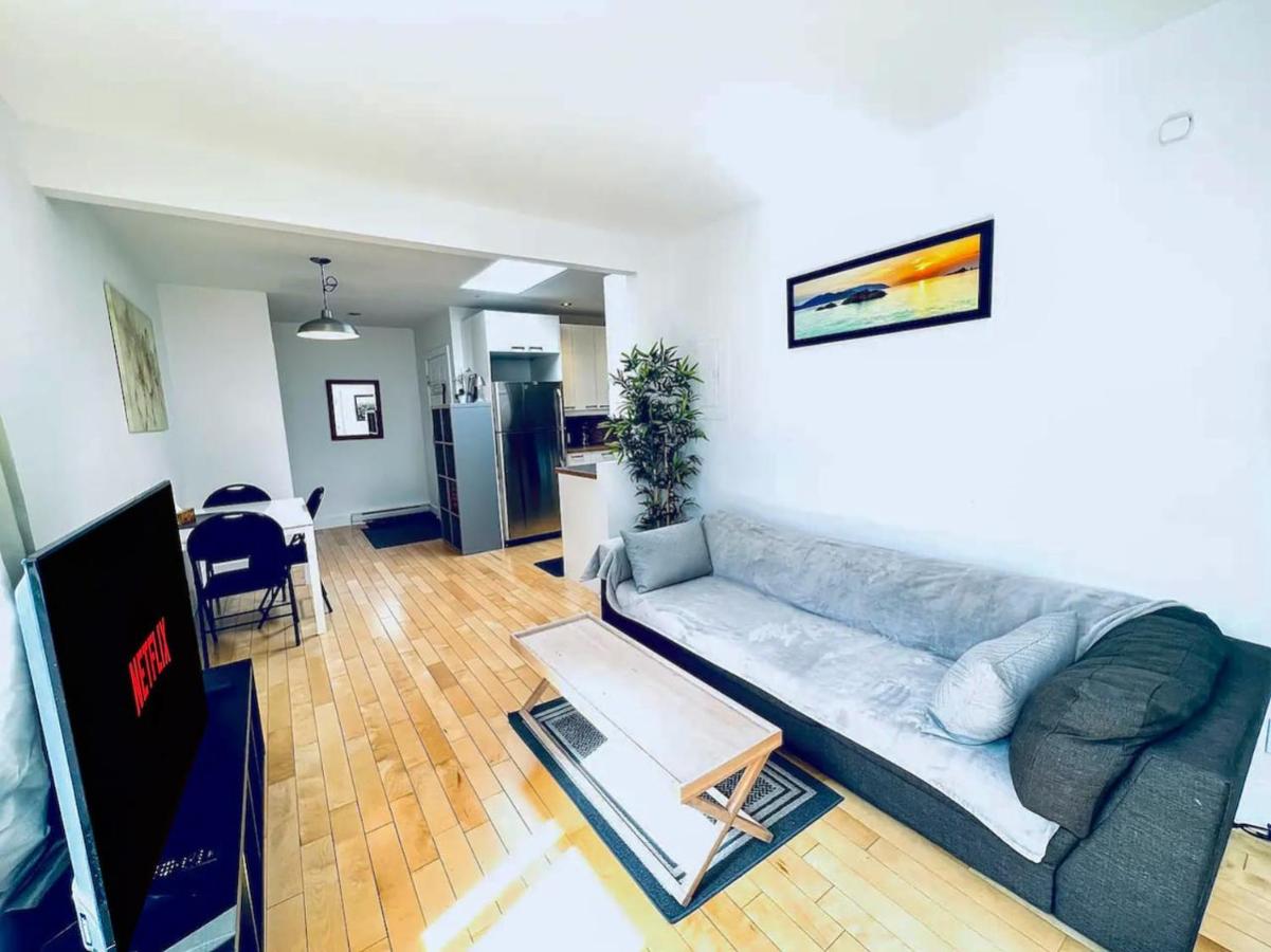 Apartment mit 2 Schlafzimmern und Balkon