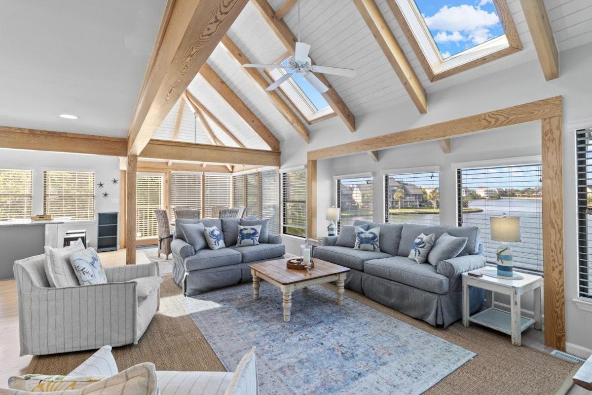 Island Serenity Lake View 3 Bedroom with Amenities - B&B Pawleys Island