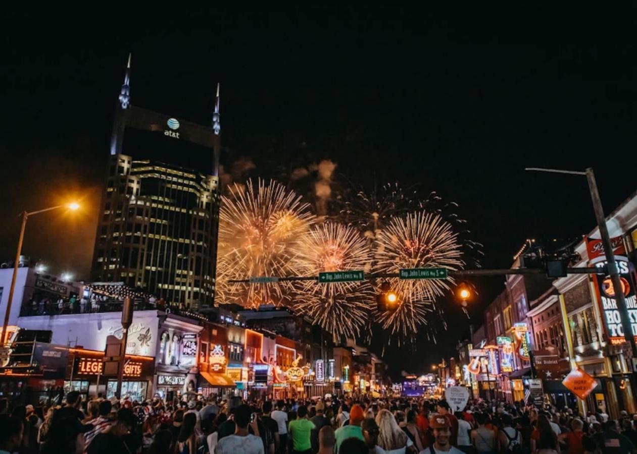 Charming Stay for 4 in Family DT Walk to Broadway - Chambres d'hôtes Nashville