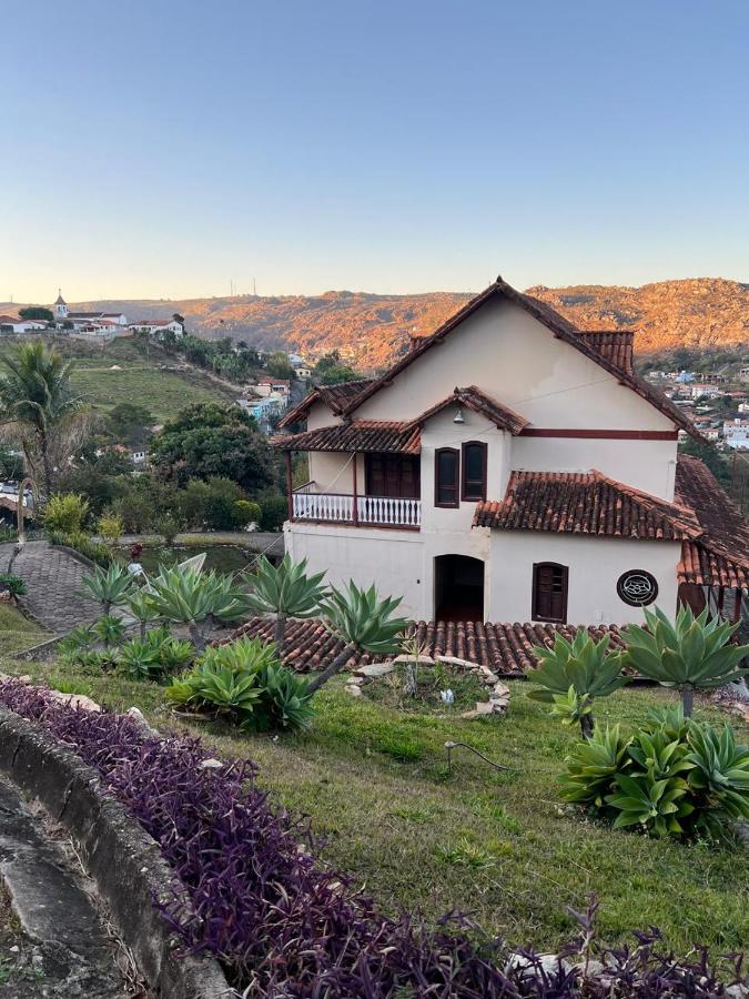Casa Verde - Casa Inteira - Ampla e Confortável - B&B Diamantina