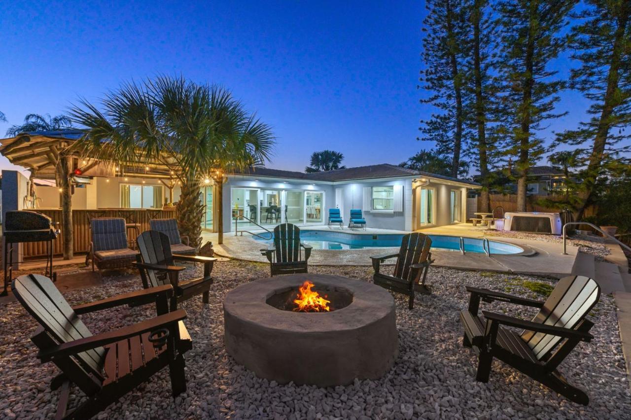 Sleeps 10 Tiki Bar Private Pool Hot Tub Fire Pit - Ferienwohnung Tampa