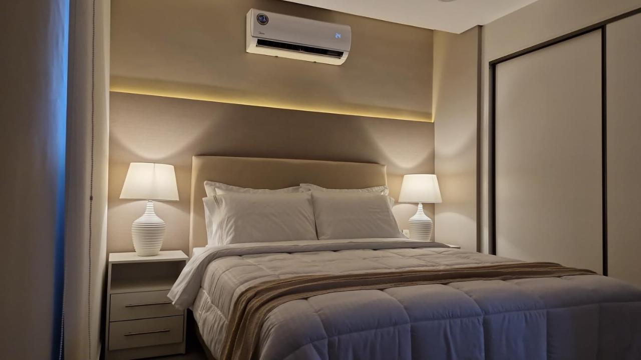 Deluxe Appartement met 2 Slaapkamers en Balkon