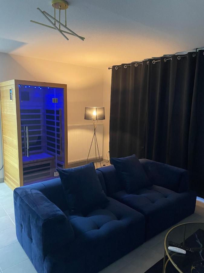 Apartment with Jacuzzi & Sauna near Toulouse - B&B Daux