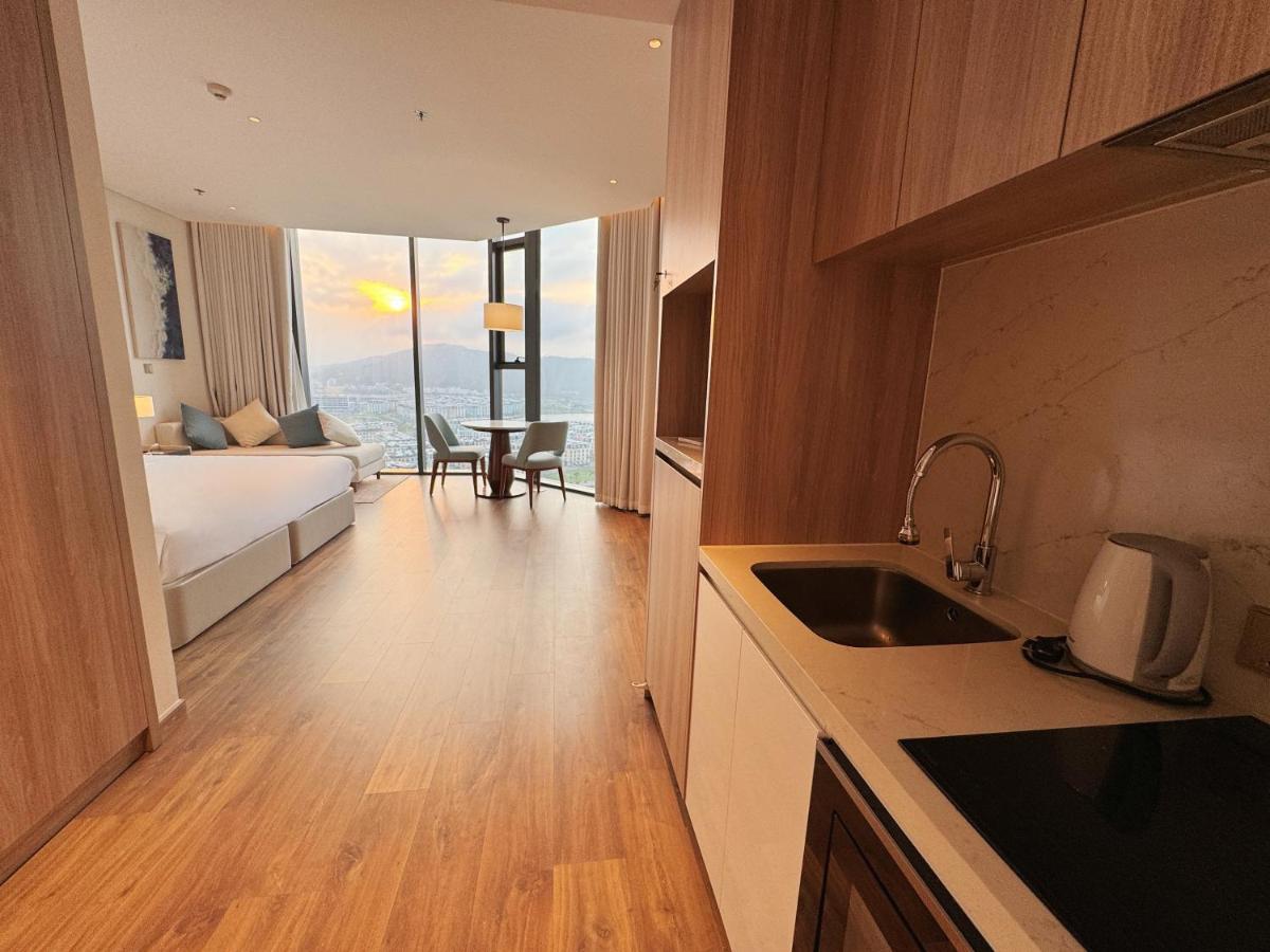 One-Bedroom Apartment - Oceanfront