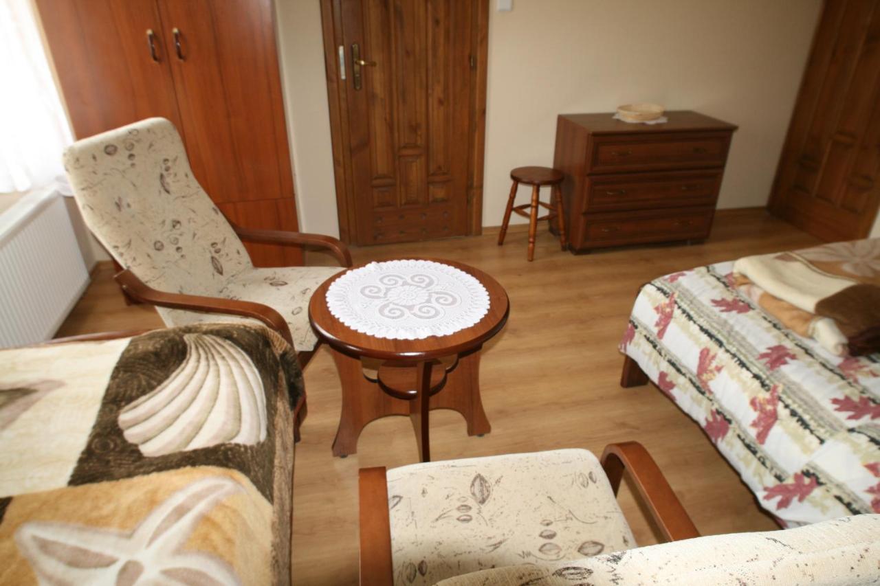 Dreibettzimmer mit Bergblick