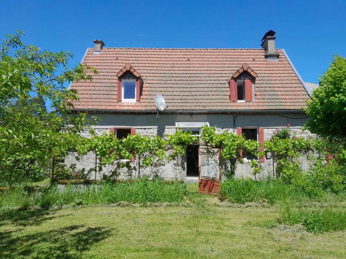 Maison de campagne - B&B Sérandon