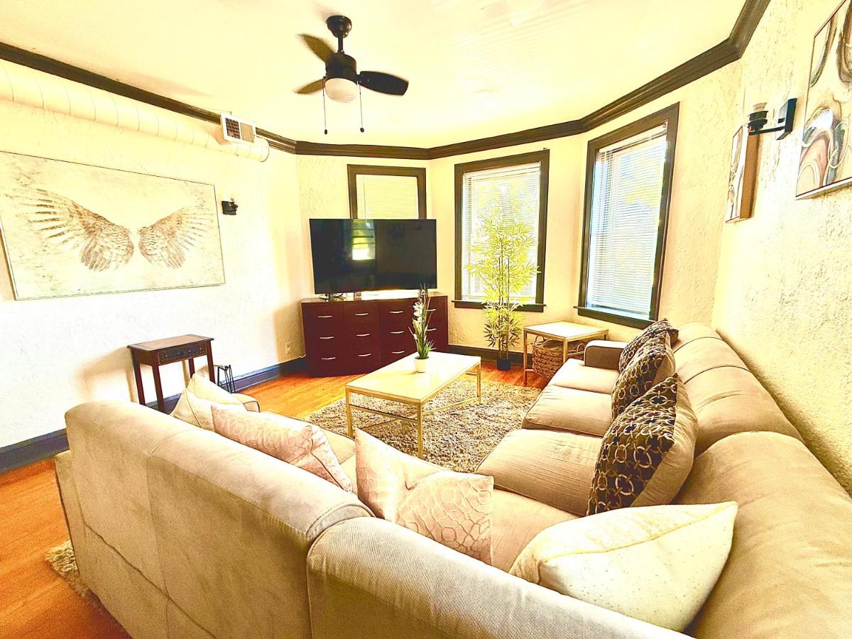 Midway Hideaway -Cozy 1BR- parking - B&B