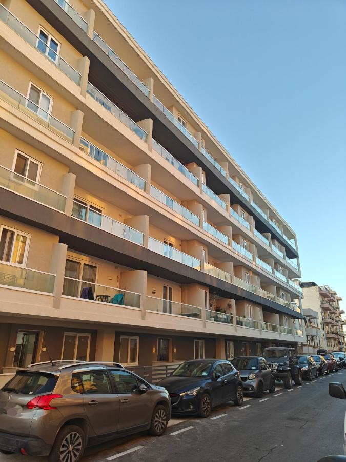 Large Deluxe Apartment - B&B San Pawl il-Baħar