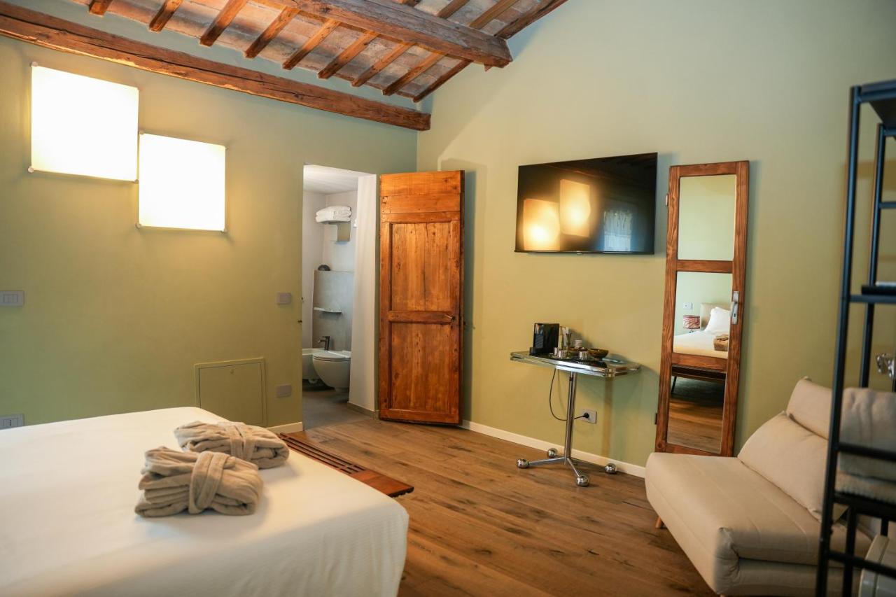 Triple Room with Terrace