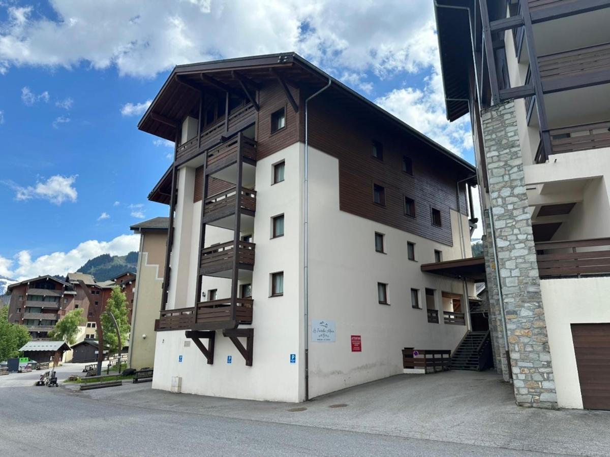 Appartement spacieux 4 chambres, pieds pistes, parking inclus - B&B Morillon