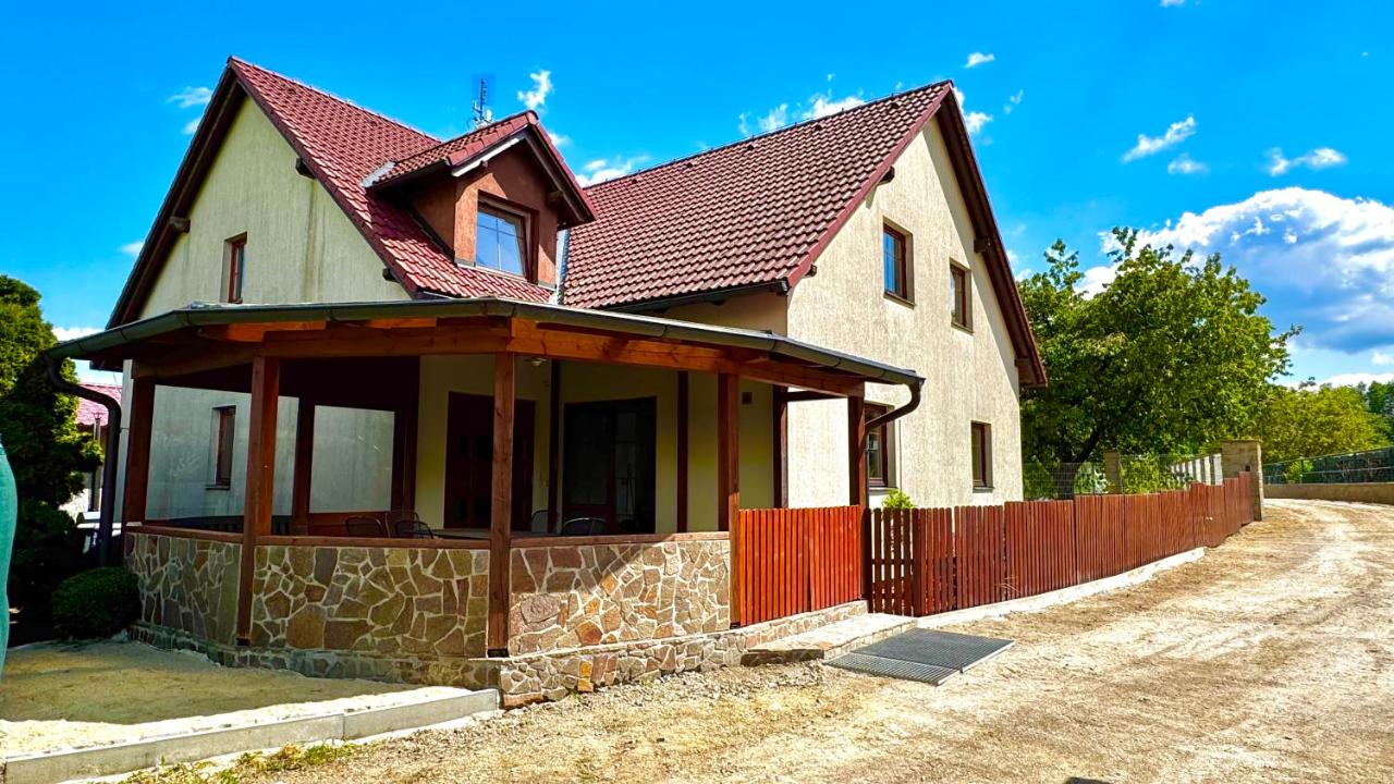 Dobčický dům - Chambres d’hôtes Dubné