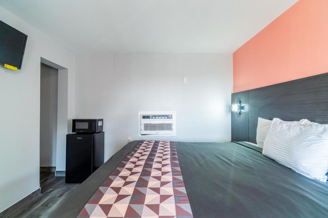 Kamer met Kingsize Bed