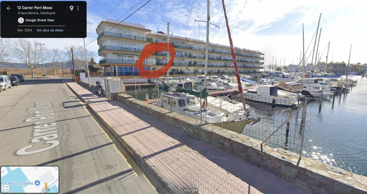 Empuria sur les canaux - B&B Empuriabrava