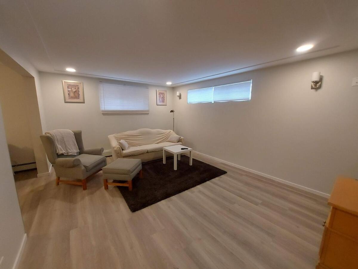 Rove & Rest LTD Private Basement - B&B