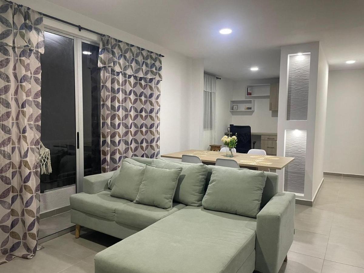 Apartamento Entero Norte, a 25 min del Aeropuerto - B&B