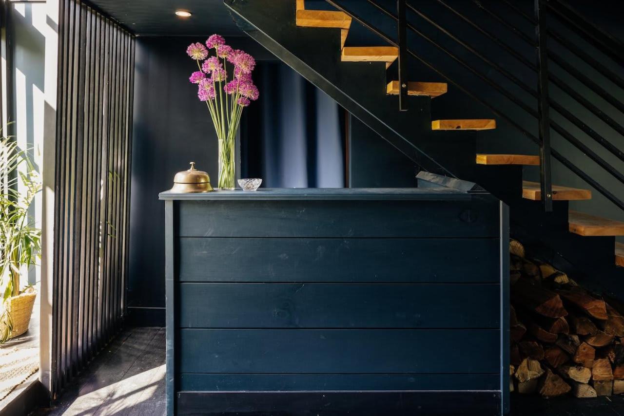 Suite 001 - B&B