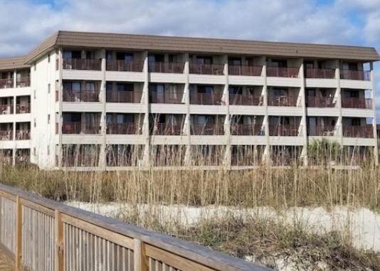 Direct OCEANFRONT Luxury! Couples Romantic Beachfront Escape - 1 Min Walk to Sand - Bed and Breakfast